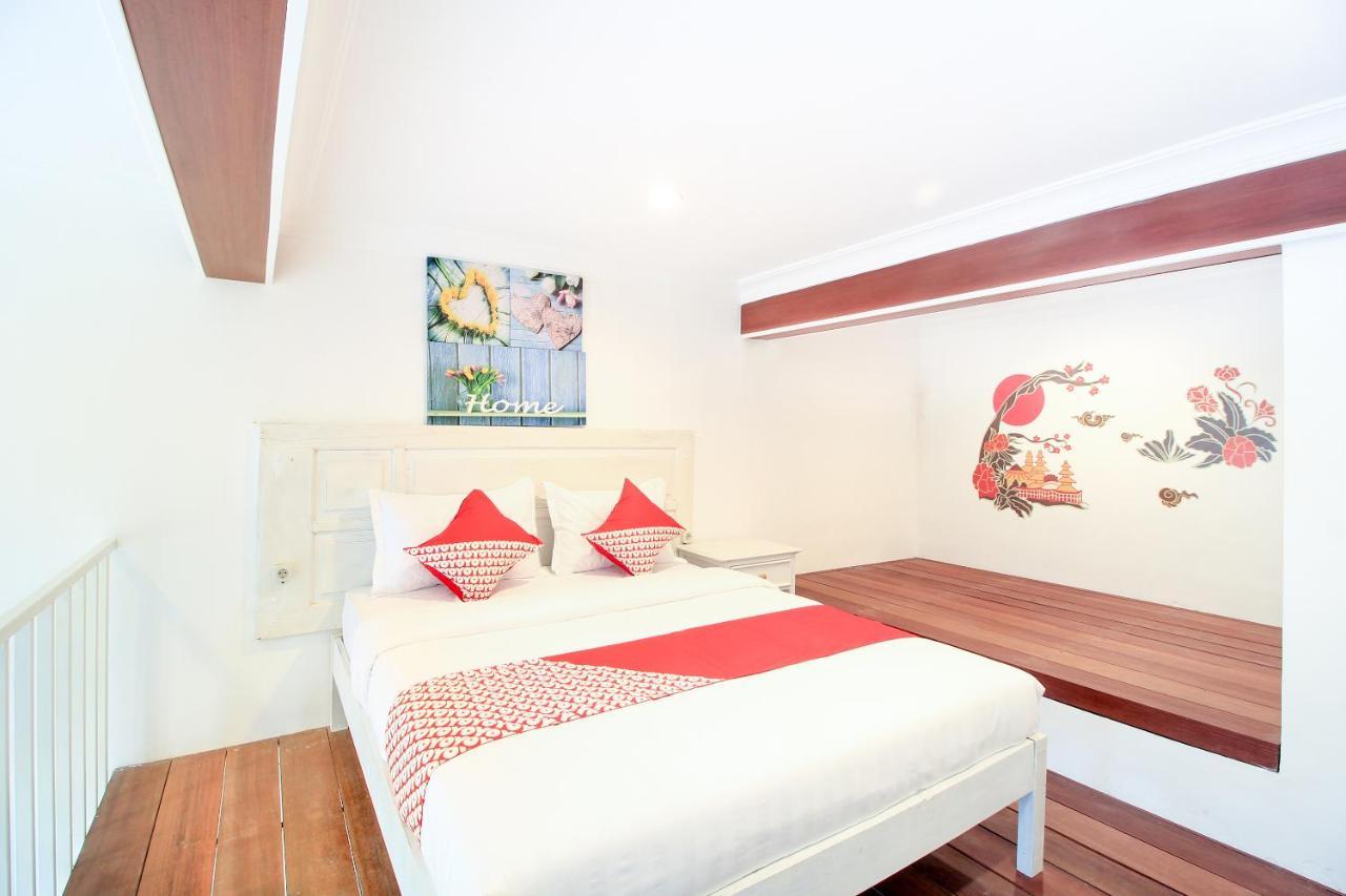 Oyo 204 Blessing Residence Sorabaya Extérieur photo