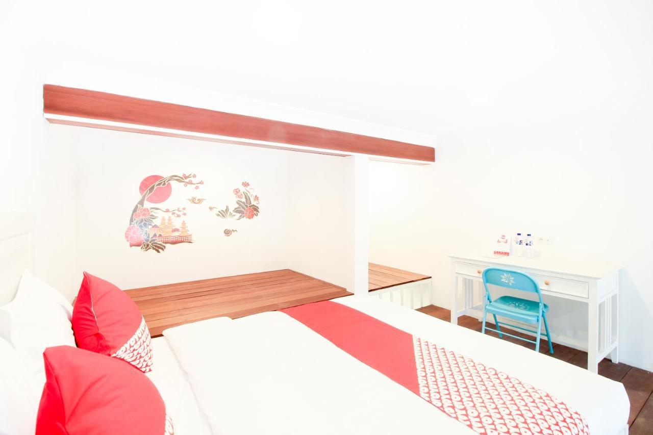Oyo 204 Blessing Residence Sorabaya Extérieur photo