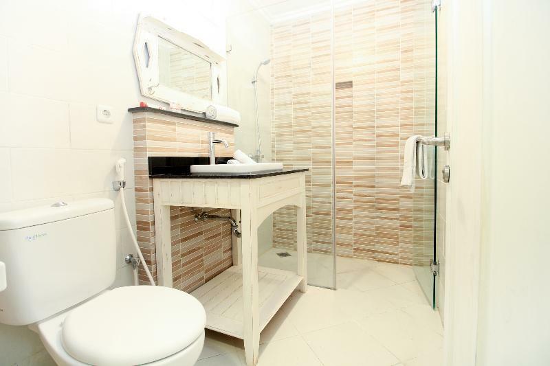 Oyo 204 Blessing Residence Sorabaya Extérieur photo
